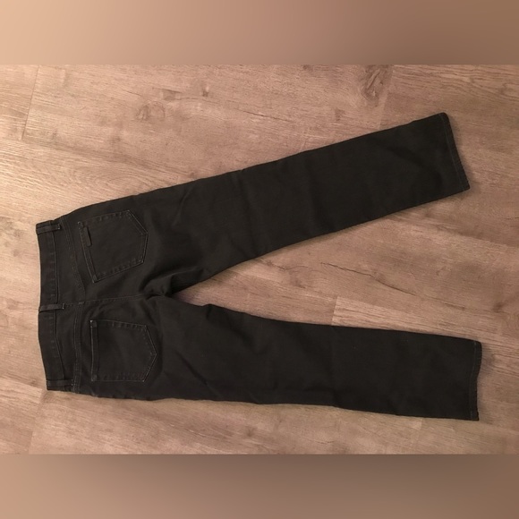 PRADA - Picture 4 of 9